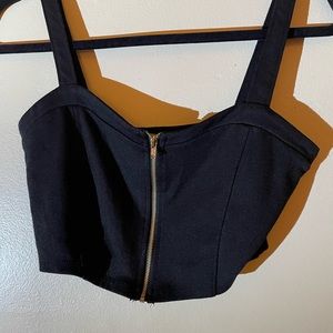 Black Diamond Shape Front Zip Crop Top
